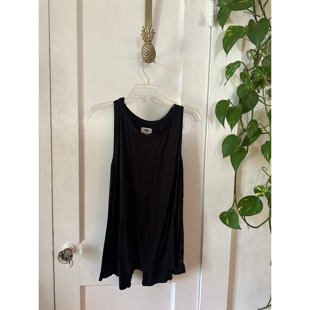 Old Navy women’s size medium black workout tank top